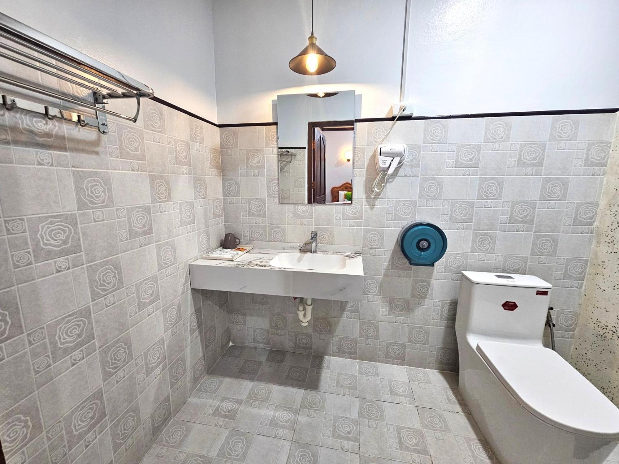Win Hotel Vang Vieng Esterno foto