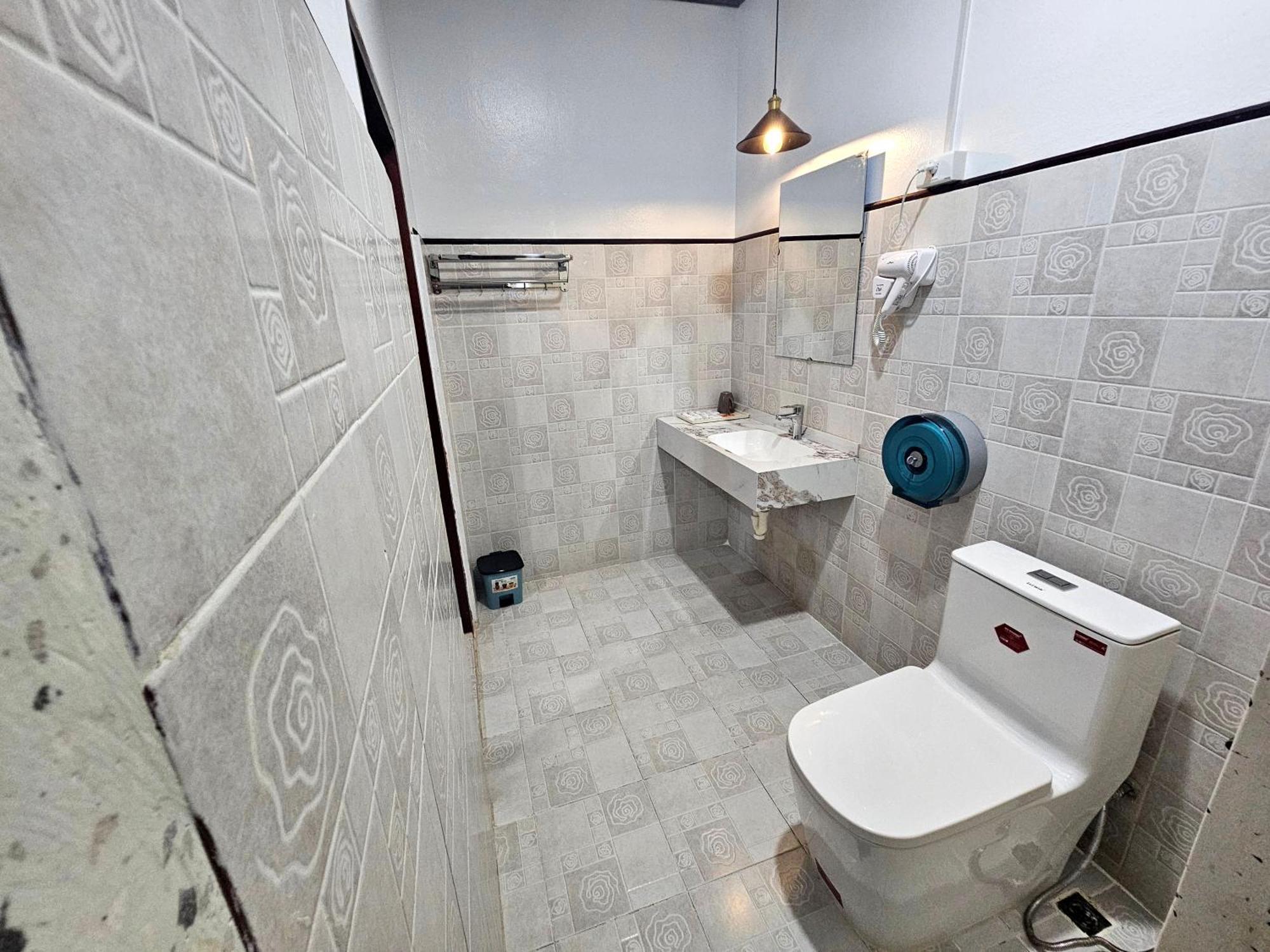 Win Hotel Vang Vieng Esterno foto