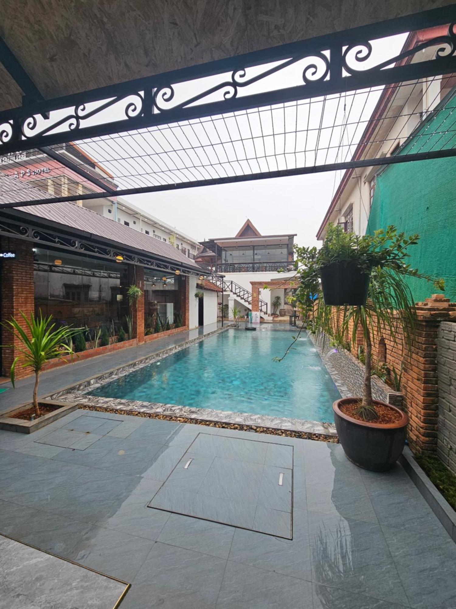 Win Hotel Vang Vieng Esterno foto