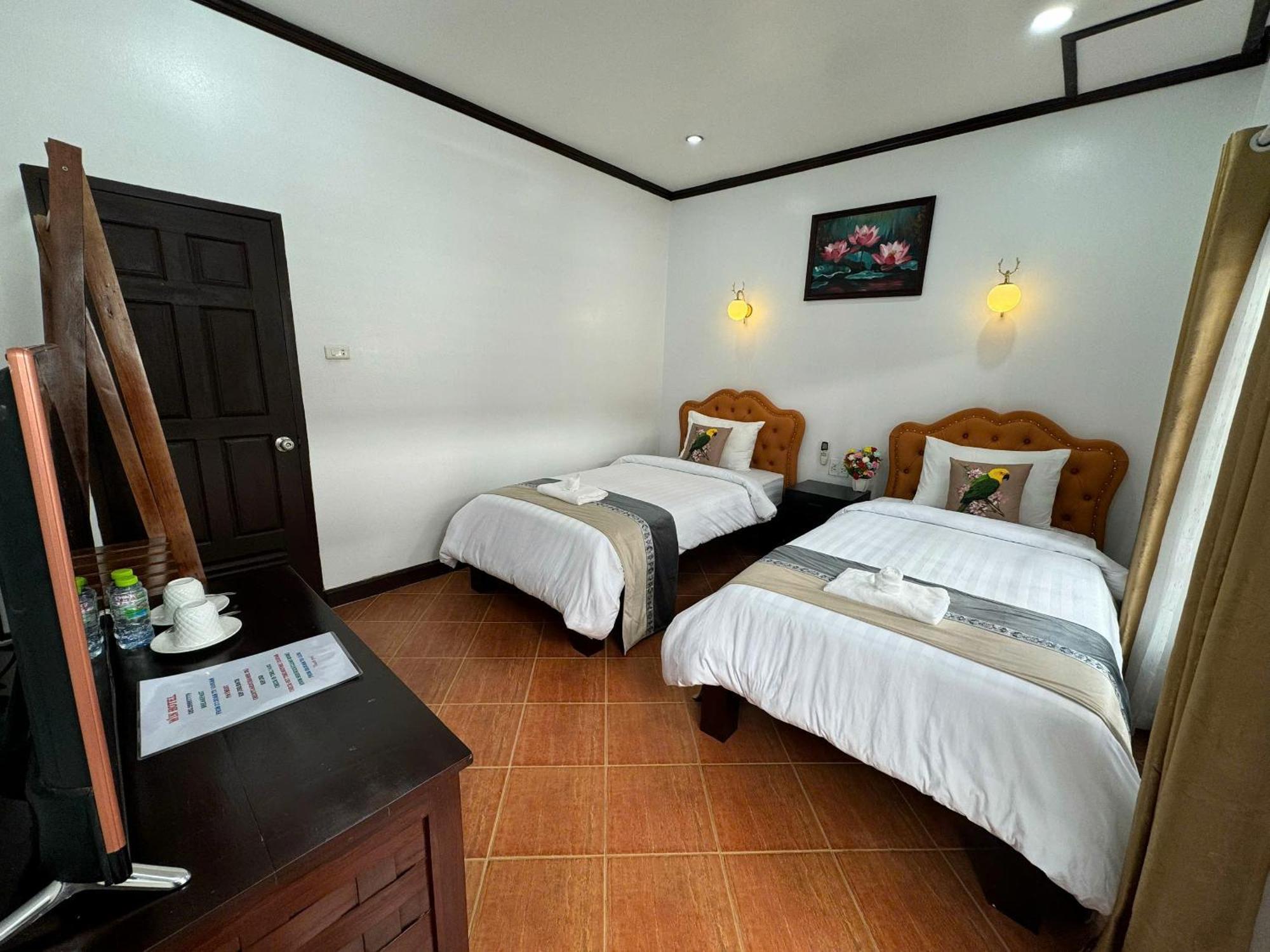 Win Hotel Vang Vieng Camera foto