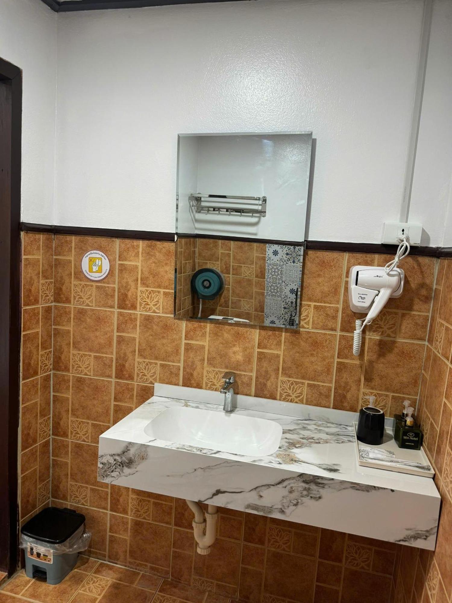 Win Hotel Vang Vieng Camera foto