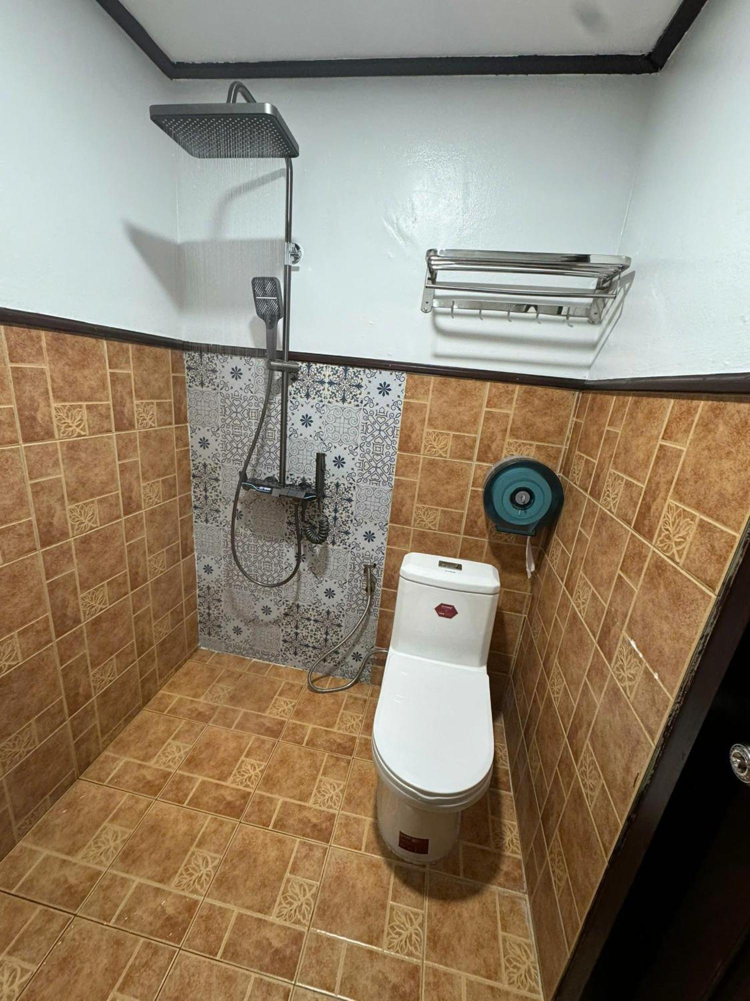 Win Hotel Vang Vieng Esterno foto