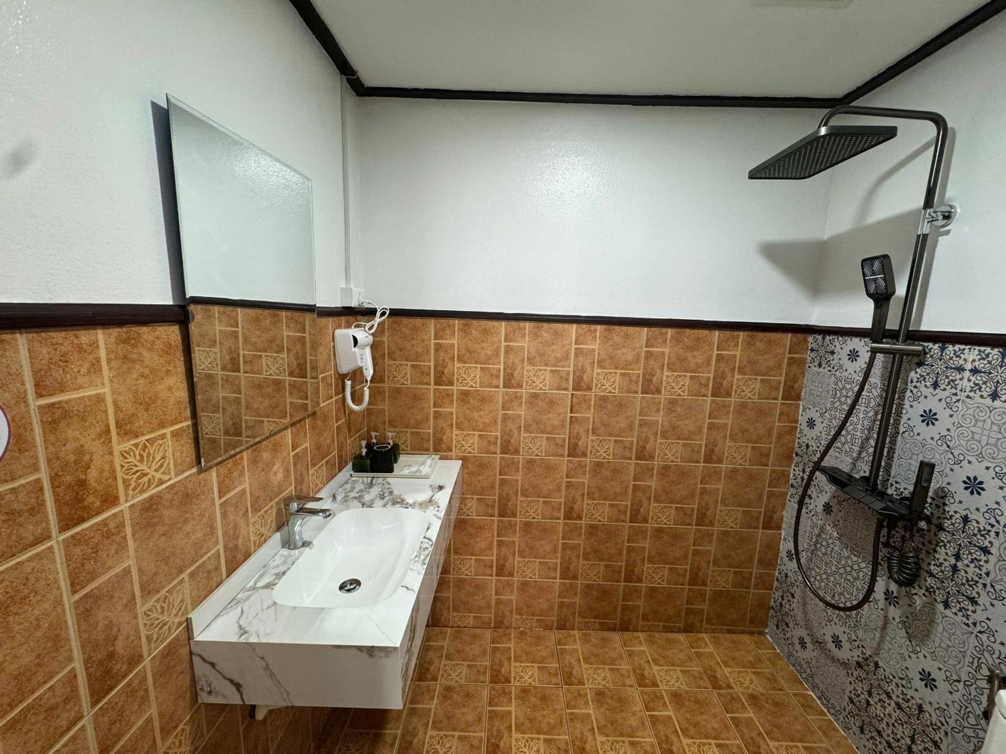 Win Hotel Vang Vieng Esterno foto